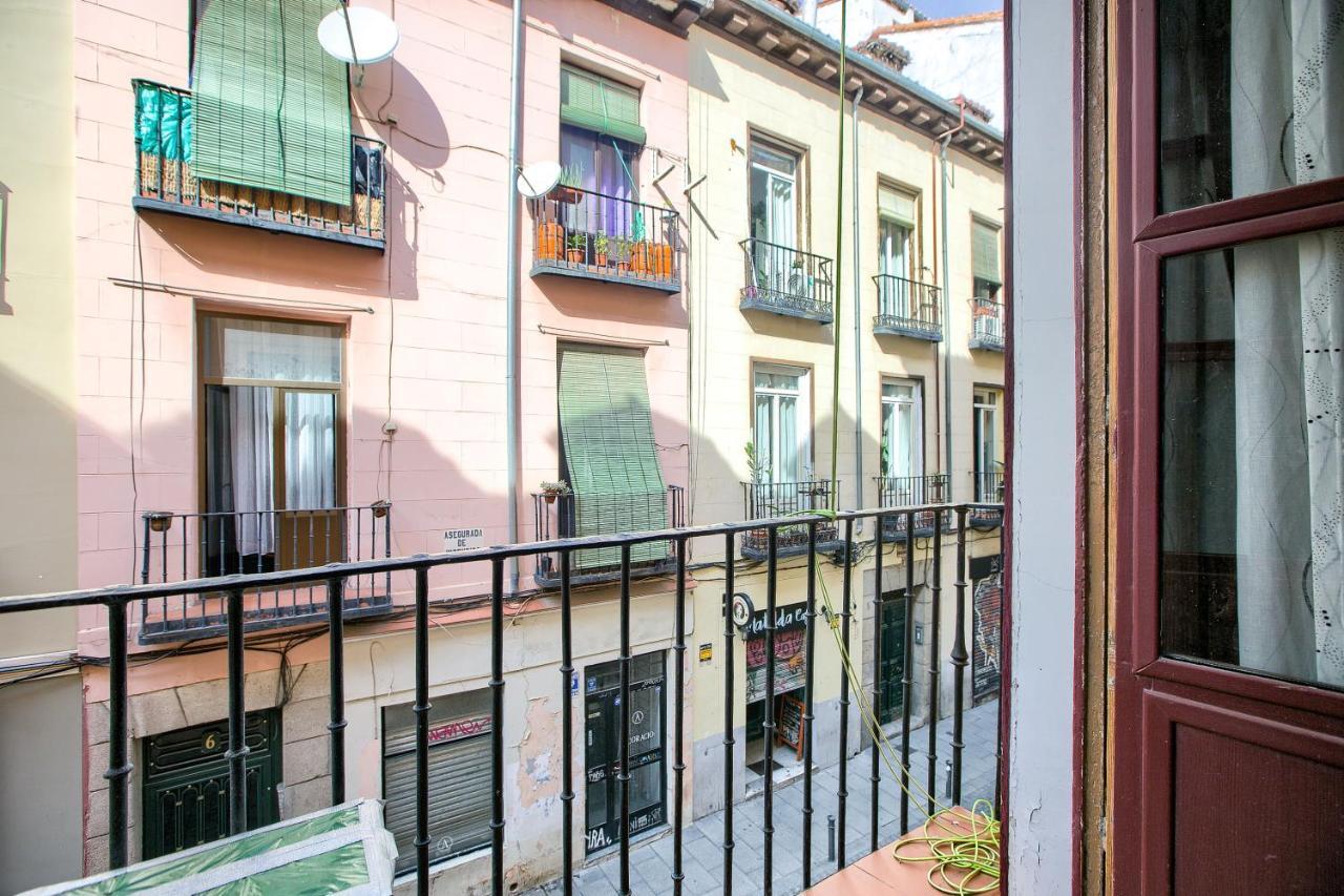 Charming Bohemian Lavapies Apartment มาดริด ภายนอก รูปภาพ
