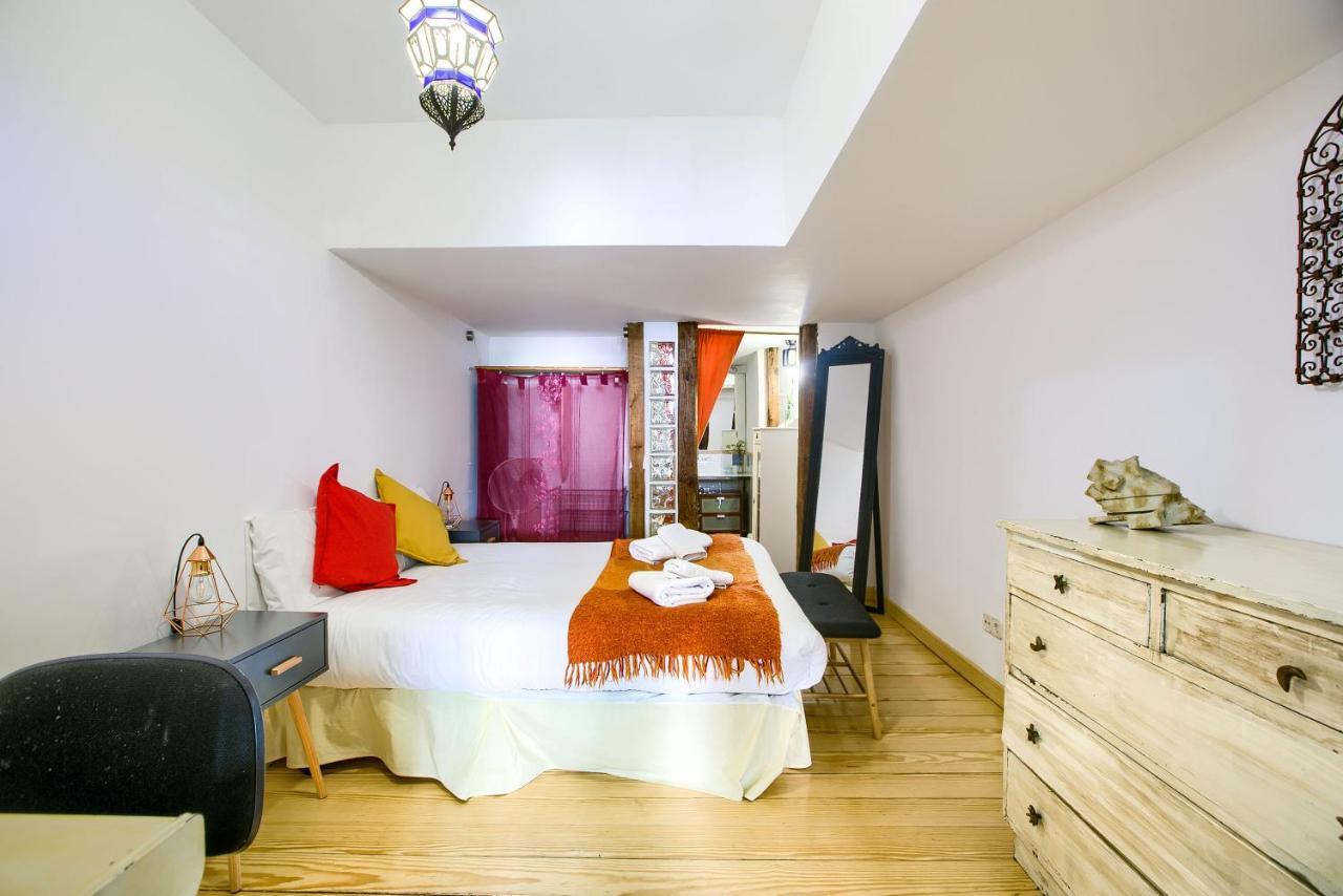 Charming Bohemian Lavapies Apartment มาดริด ภายนอก รูปภาพ